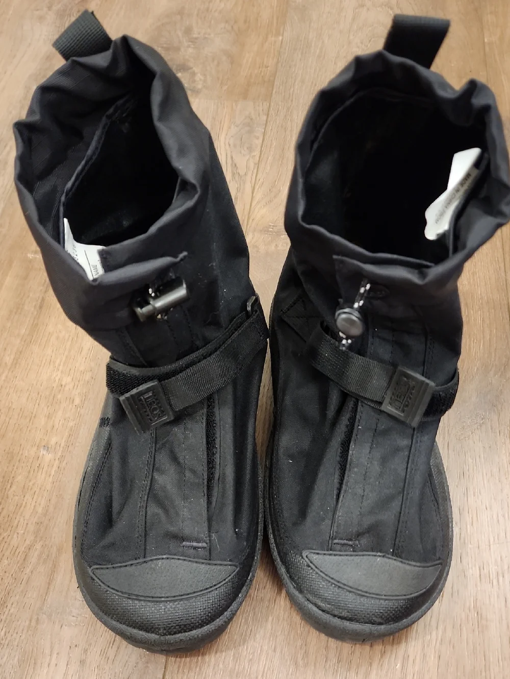 Vintage N.E.O.S. Deadstock Overboot Overshoe Hunting Fishing Hiking Adult Medium